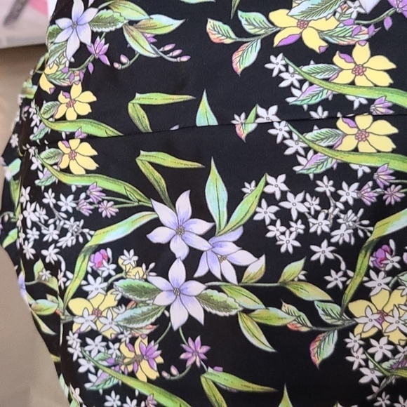 Unbranded Swimsuit Black Floral Modest Semi-Backless Ties Cruise Beach Sz 14 EUC - Picture 7 of 10